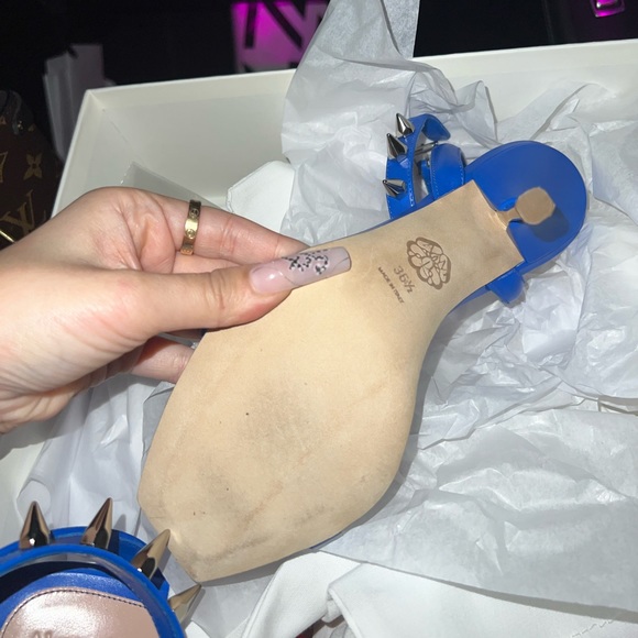 Blue alexander mcqueen heel with spikes - Picture 5 of 5